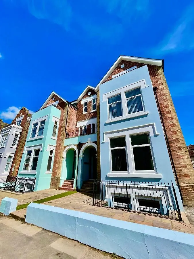 Sea Breeze - Coast location