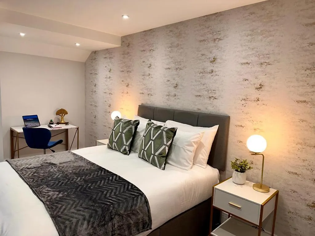 Sea Breeze - Coast Apartment Bournemouth