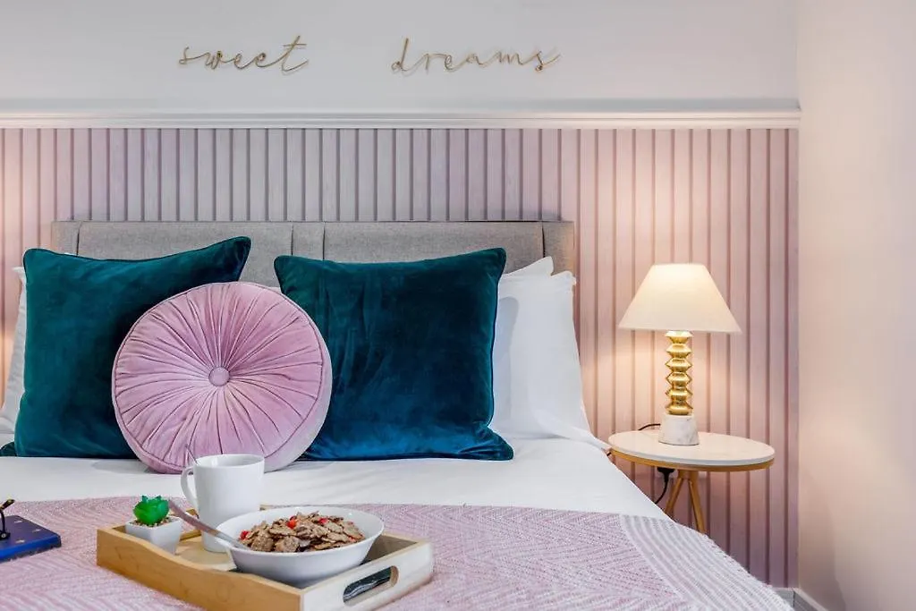 Sea Breeze - Coast Apartment Bournemouth