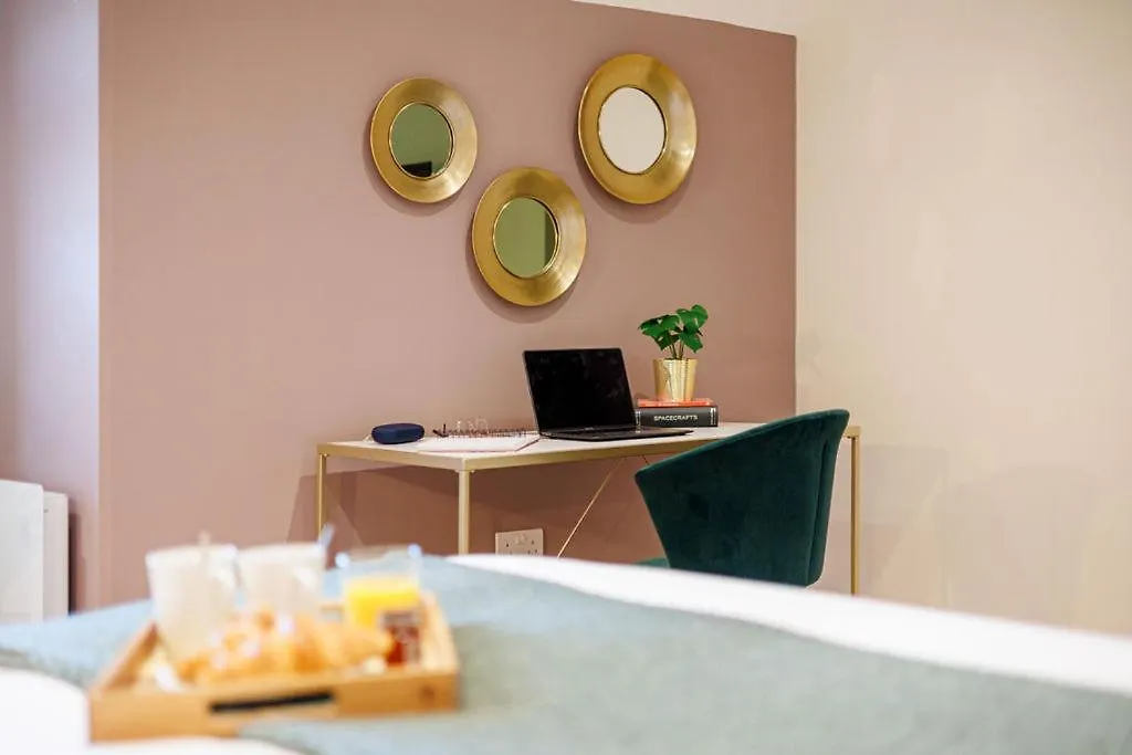 Sea Breeze - Coast Apartment Bournemouth