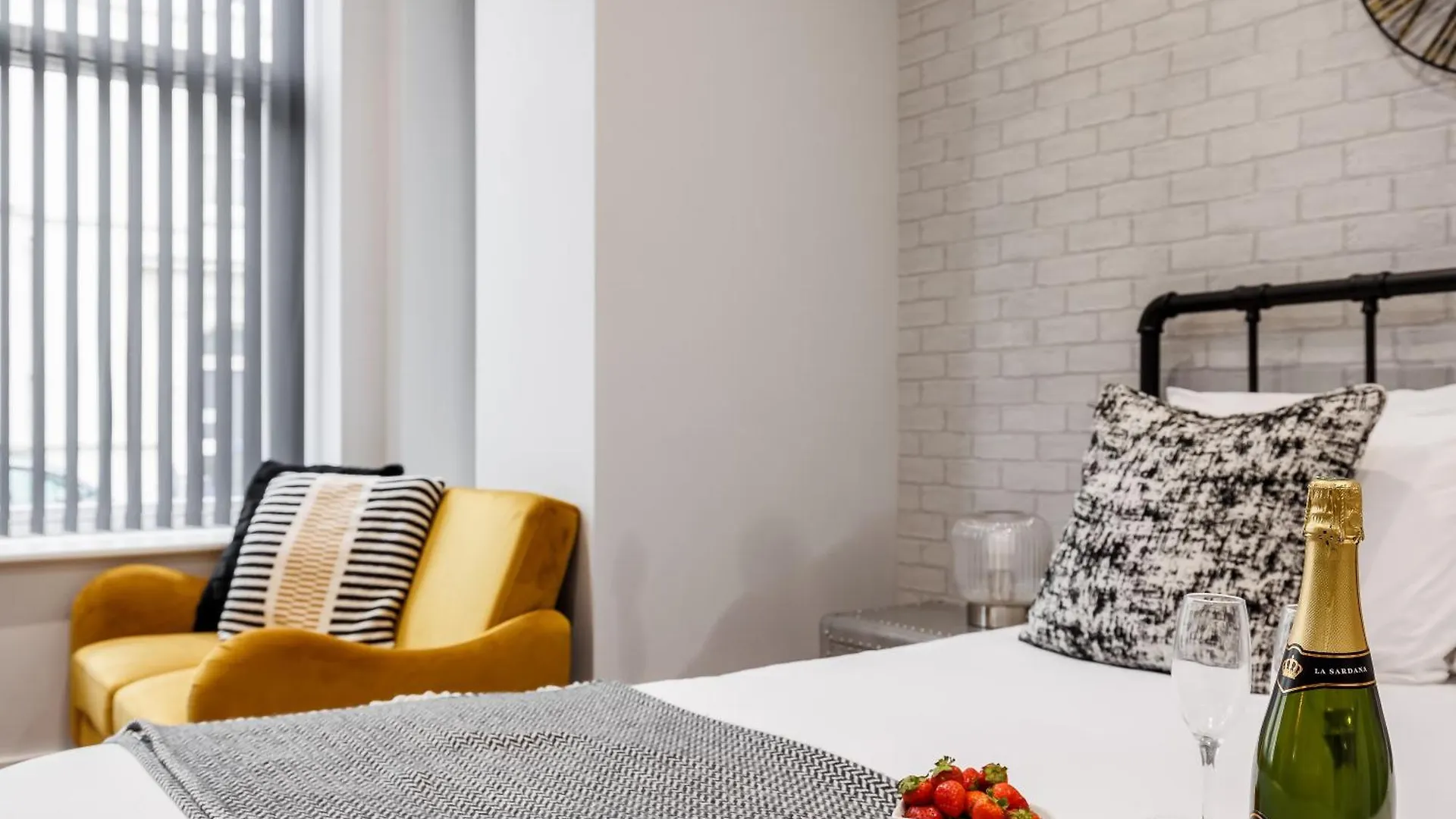 Sea Breeze - Coast Apartment Bournemouth United Kingdom