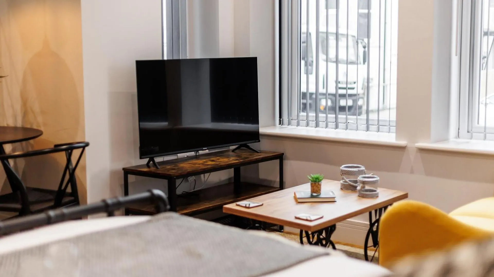 Sea Breeze - Coast Apartment Bournemouth