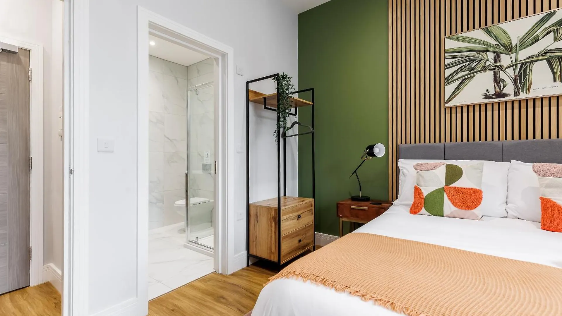 Sea Breeze - Coast Apartment Bournemouth